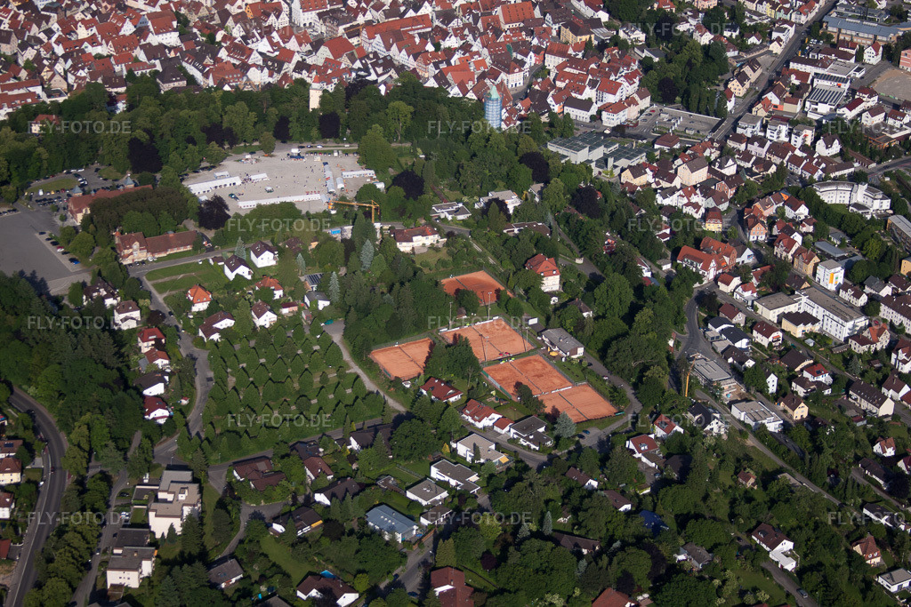 Luftbild: Ortsansicht der Straßen und Häuser der Wohngebiete in Biberach an der Riß im Bundesland Baden-Württemberg in Deutschland. Foto: IMG_67415.jpg vom 08.06.2014 durch Werner Riehm/FLY-FOTO.de