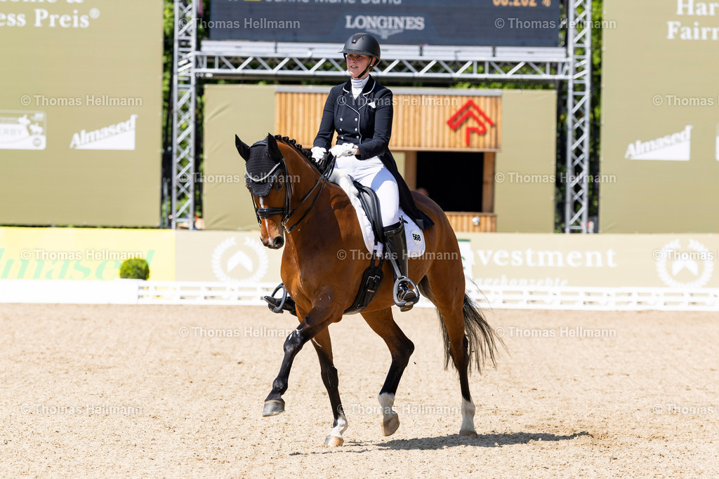 TH_568-NICOLAYSEN Cara (GER)_ Sun of my heart_17954 | Deutsches Spring- und Dressur-Derby 2024 am 10.05.24 in Hamburg, 568NICOLAYSEN Cara (GER), Sun of my heart