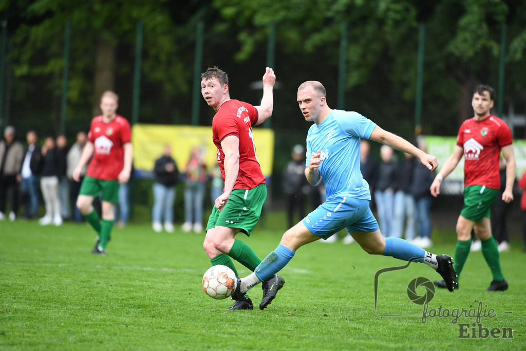 BV Bockhorn-SG FriPe | Relegation zur Kreisliga; BV Bockhorn (weiß)-SG FriPe (rot) am 05.06.2025 in Oldenburg/Ofenerdiek (Lagerstraße), Photo: Philip Eiben 2025 - Realisiert mit Pictrs.com