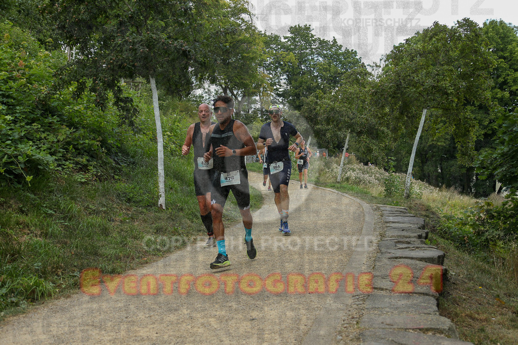 250824_1400_EX1_4573 | Sportfotografie im Rhein-Sieg Kreis, Köln, Bonn, NRW, Rheinland Pfalz, Hessen, etc. Unser Tätigkeitsfeld umfasst den Laufsport vom Volkslauf über den Marathon, Duathlon, Triathon bis zum Ultralauf wie Kölnpfad Ultra oder Schindertrail.