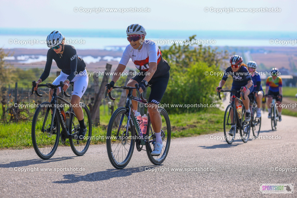 TRA_0341 | Neusiedlersee Radmarathon 2026@sportshot_your_pictrs #yourpictures#roadtowm2029 #nrm #neusiedlerseeradmarathon #neusiedlersee #neusiedlerseetourismus #burgenland #mörbisch #nrm26 #burgenlandtourismus #voglundco #poweredbyburgenlandtourismus #radsport #rad #marathon #ucigranfondo #visitburgenland #ucigranfondoworldseries