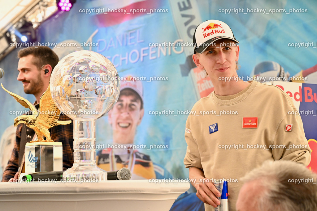 Empfang Daniel Tschofenig | Red Bull Dose, Daniel Tschofenig, Empfang Daniel Tschofenig, Weltcup Kugel, Vierschanzentournee Adler, Empfang Daniel Tschofenig am 10.05.2025 in Hohenthurn (Mehrzweckhaus Hohenthuurn), Austria, (Photo by Bernd Stefan)