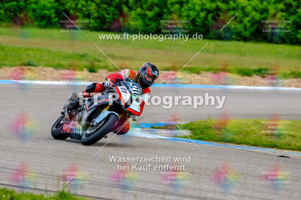 MotoTeam-8762 | Hier findet Ihr Bilder von Touristenfahrten auf der Nürburgring Nordschleife oder von anderen Veranstaltungen die ich besucht habe. Viel Spass beim Durch Schauen 