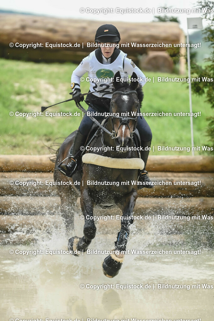 20230513_CCI2_Section2_Gelände_0443 | equistock