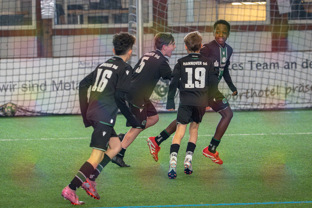 blr.pics-281 | Professionelle Fußball- und Sportfotografie. Spielbilder online ansehen und kaufen – Einzelbilder oder komplette Galerien in hoher Qualität. - Realisiert mit Pictrs.com