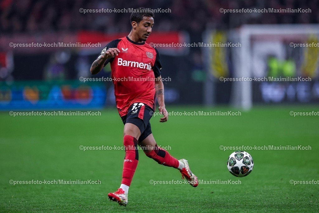 UCL11032502304 | 11.03.2025, Fußball, UEFA Champions League, Bayer 04 Leverkusen - FC Bayern München, Achtelfinale Rückspiel, BayArena, Saison 2024 2025: Arthur (Bayer04 Leverkusen #13)DFB regulations prohibit any use of photographs as image sequences and or quasi-video.