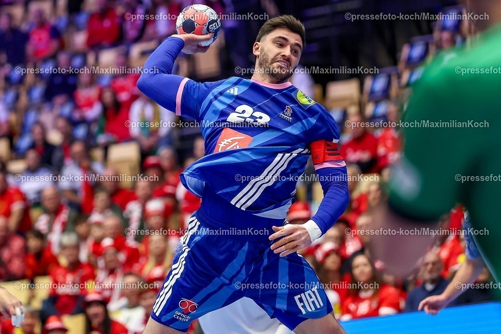 EHF24012601010 | 24.01.2026, Handball, Men's EHF EURO 2026, Frankreich - Portugal, Jyske Bank Boxen in Herning, Dänemark, Main Round:  Ludovic Fabregas (France #23)