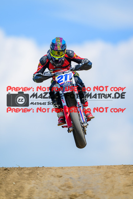 MaZZes_FotoMatrix_240622_6007705_7877 | S3