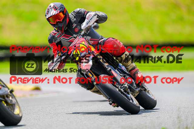 MaZZes_FotoMatrix_240623_6007705_8761 | UE40