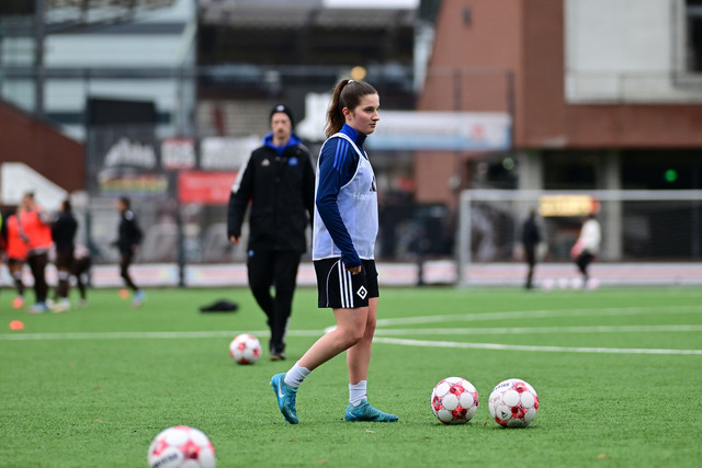 Fußball I Frauen I Saison 2025-2026 I Regionalliga Nord I 10. Spieltag I FC St. Pauli - Hamburger SV U20 I 13356 | Der Sportfotograf. - Realisiert mit Pictrs.com