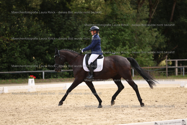 HG9A1058 | laurarinckfotografie - Realisiert mit Pictrs.com