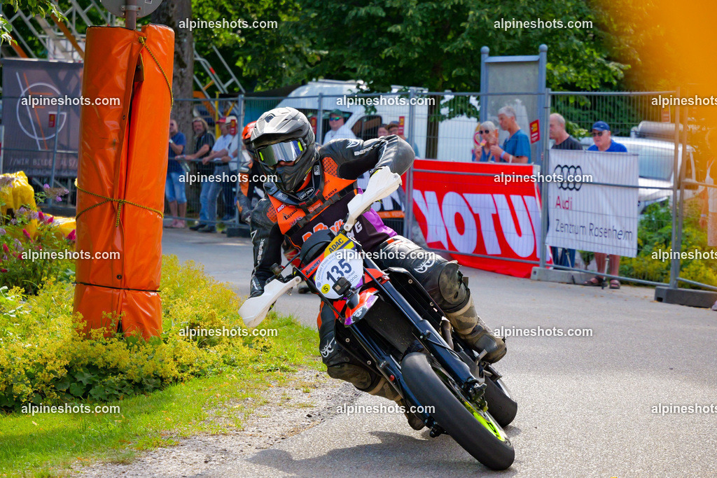 P1025599 | Erleben Sie atemberaubende, hochqualitative Fotos Ihrer Fahrt entlang der malerischen Alpenstraßen. Besuchen Sie alpineshots.com, um professionelle Aufnahmen Ihrer unvergesslichen Reise zu finden und zu kaufen - Realisiert mit Pictrs.com