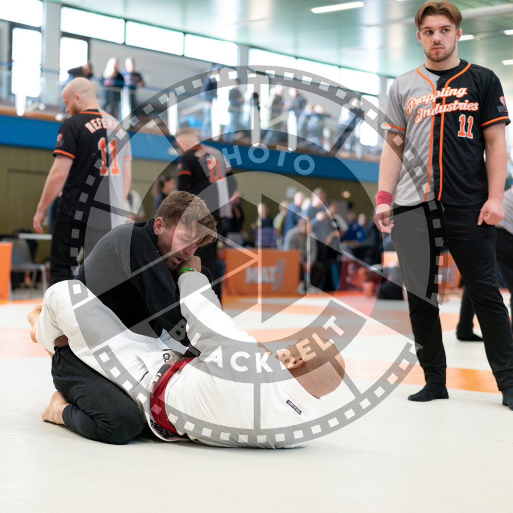 20240915PBB0256 | Athletes compete during the Grappling Industries’ grappling and Brazilian jiu-jitsu competition in Berlin, on September 15, 2024.