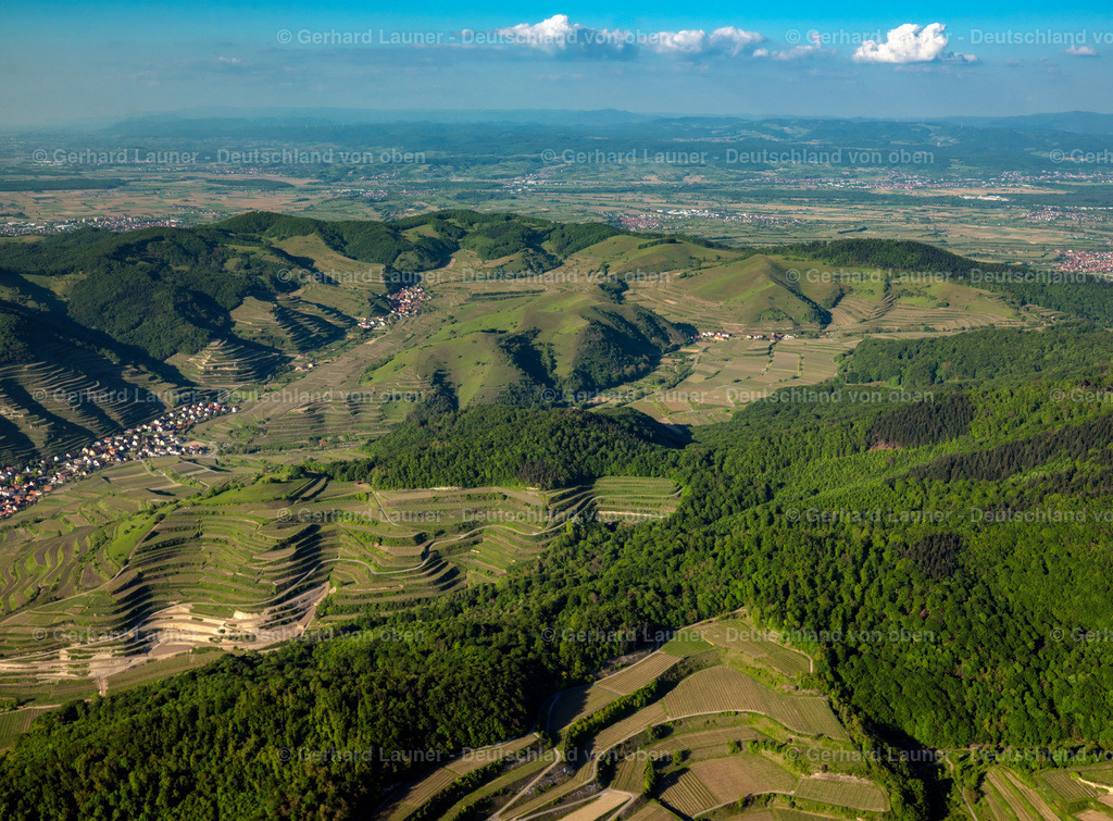 3096058 | Blick über den Kaiserstuhl bei Oberbergen in Richtung Nordosten