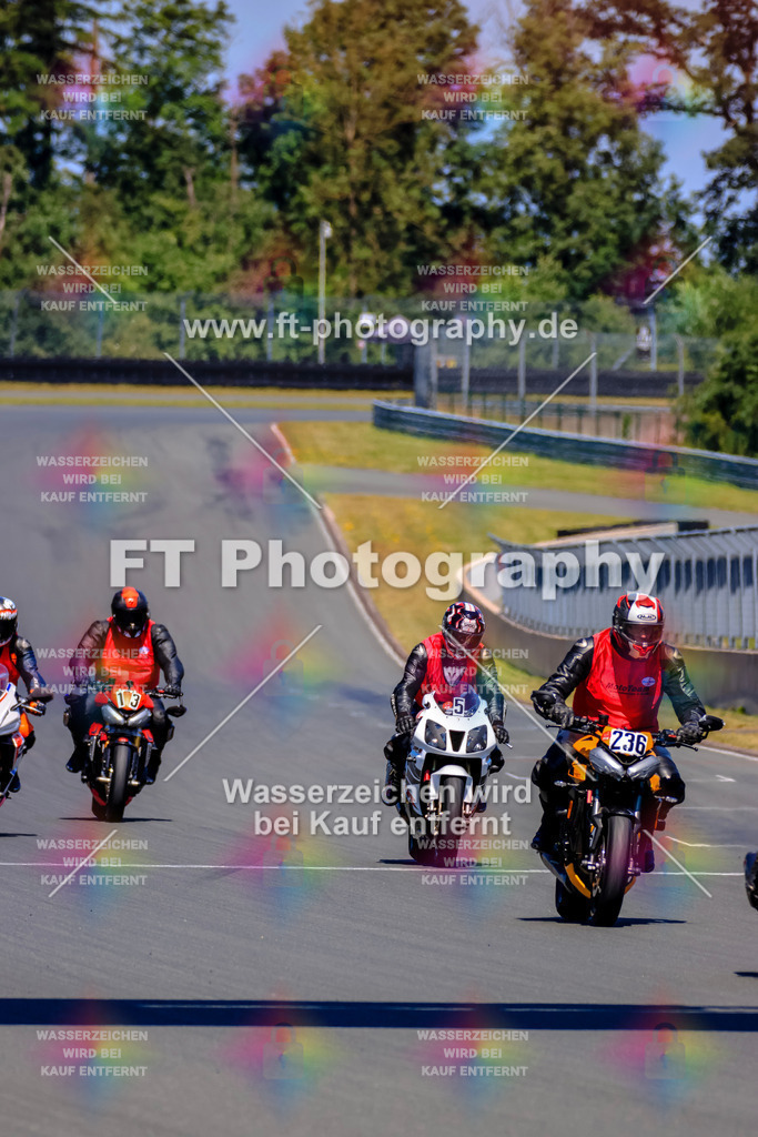 _TCM6134 | Hier findet Ihr Bilder von Touristenfahrten auf der Nürburgring Nordschleife oder von anderen Veranstaltungen die ich besucht habe. Viel Spass beim Durch Schauen 