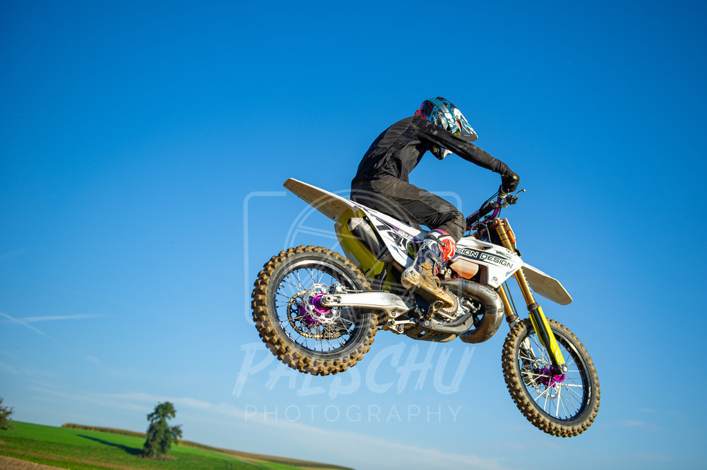 CF (15) | Paeschuphoto Shop - Wer nicht sucht der auch nicht findet.Ob Motocrossbilder oder von einem besuchtem Spiel, Hauptsache Action. - Realisiert mit Pictrs.com