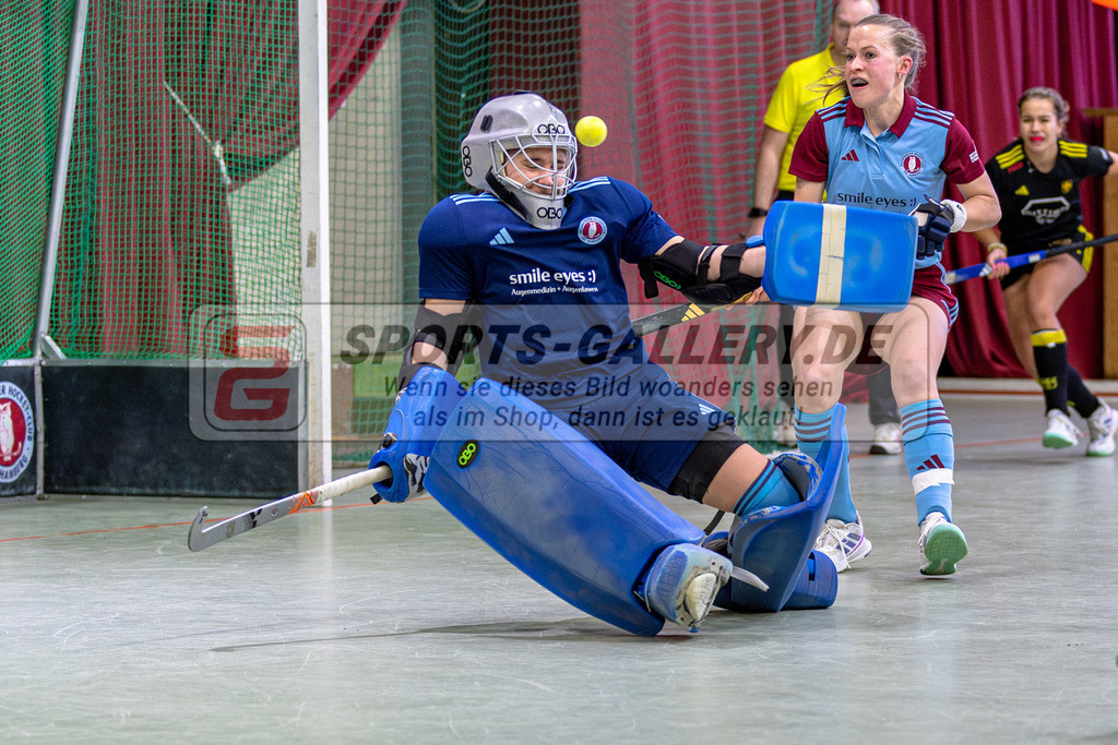 SM_2025-01-12_wD5_-99 | 1.Bundesliga Hallenhockey  (W) UHC - HTHC / 2:3 (2:1)