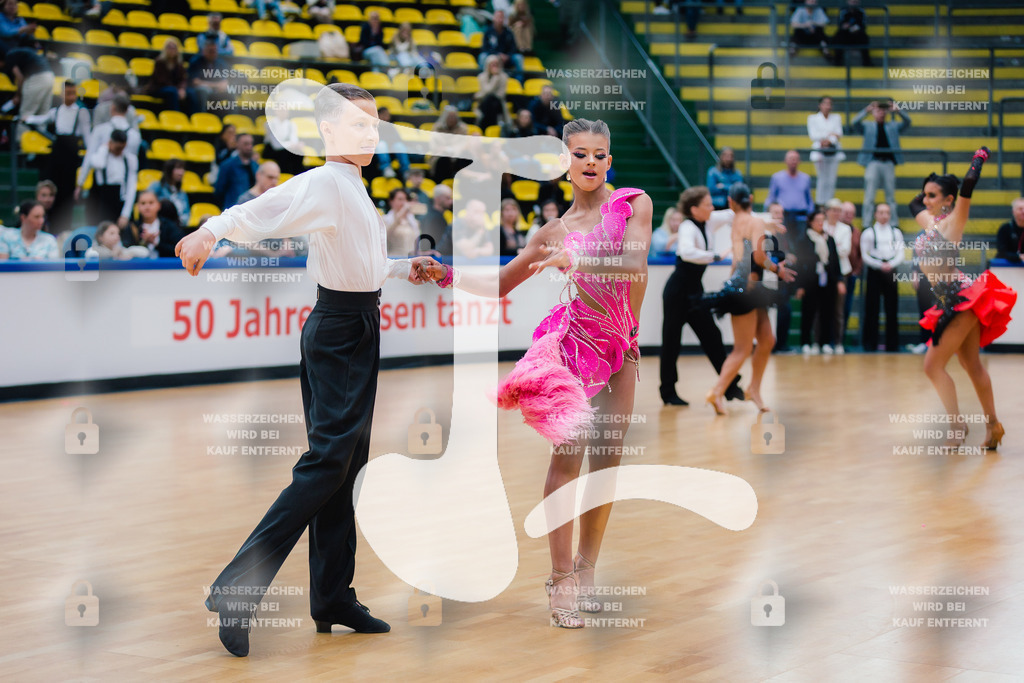 Hessen Tanzt WDSF Open Junior II Latin 3rd (219) Tim Gordon _ Luisa Huber (Schwarz-Weiß-Club Pforzheim)-2025-05-18-5490 | Webshop for digital downloads and prints of dance sport, event & show photographer Julian Link - Realisiert mit Pictrs.com
