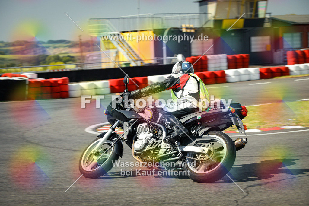 OBK_Mai_Martina_Markus-10553 | Hier findet Ihr Bilder von Touristenfahrten auf der Nürburgring Nordschleife oder von anderen Veranstaltungen die ich besucht habe. Viel Spass beim Durch Schauen 