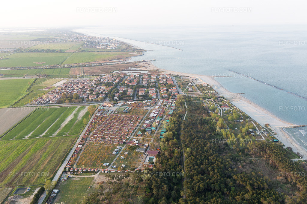Aerial view: View of the town in Lido DI Dante in the state Emilia Romagna, Italy.Photo: IMG_098480.jpg taken on 04/05/2017 by Werner Riehm/FLY-FOTO.comResolution of the original: 5472 x 3648 px