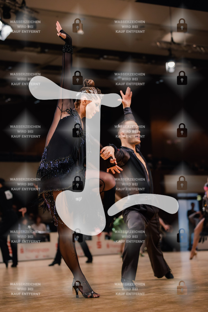 Goldstadtpokal 2025 - WDSF World Open Latin 22nd (46) Germo-Carl Somer _ Laura Laasik (Estonia)-2025-01-25-6132 | Webshop for digital downloads and prints of dance sport, event & show photographer Julian Link - Realisiert mit Pictrs.com