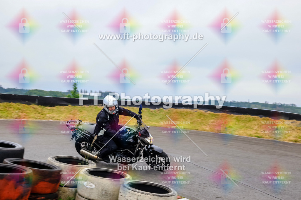 OBK-5884 | Hier findet Ihr Bilder von Touristenfahrten auf der Nürburgring Nordschleife oder von anderen Veranstaltungen die ich besucht habe. Viel Spass beim Durch Schauen 