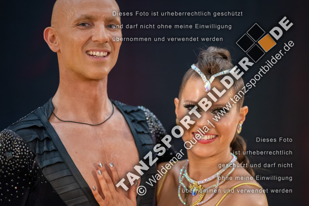 20260321-02837 | Hier finden Sie Tanz Bilder vom Latein und Standard Formationen tanzen. Sportbilder vom Tanzsport. Schöne Fotos und von Weltmeisterschaft, Europameisterschaft, Bundesliga, Regionalliga, Oberliga und Landesliga sowie von GOC Stuttgart, DanceComp, WM Bremen