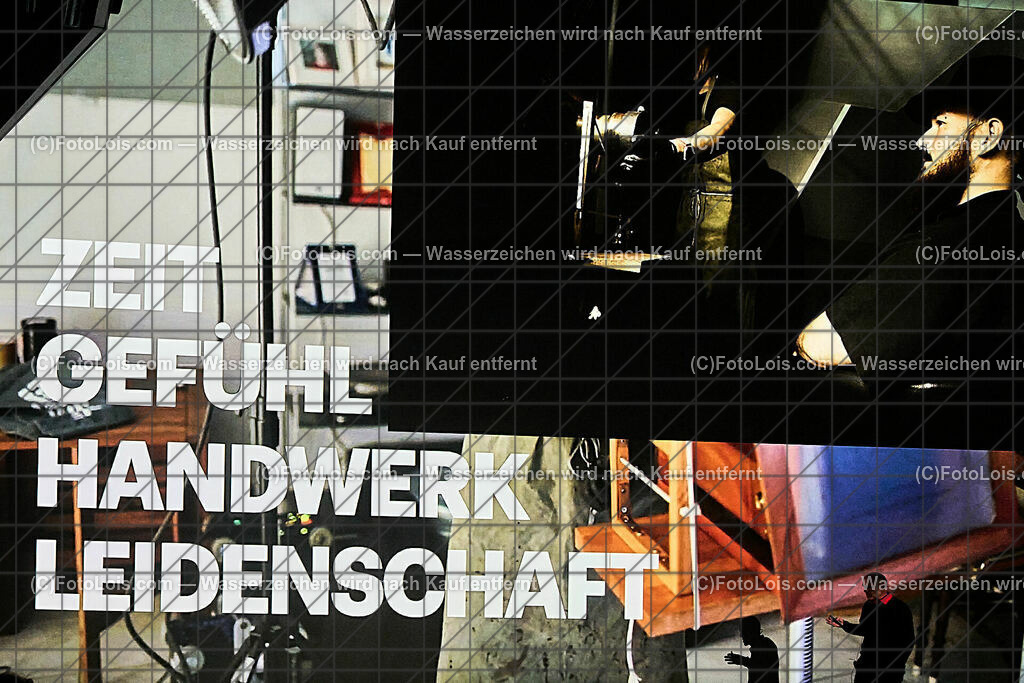 ALP8732_Linz_ARS-Elektr_MH_Nassplattenfotografie | (C)FotoLois.com, Alois Spandl, Linz an der Donau - ARS Elektronica Center, Multimediashow über Nassplattenfotografie von Markus Hofstätter, Fr 13. Oktober 2023.