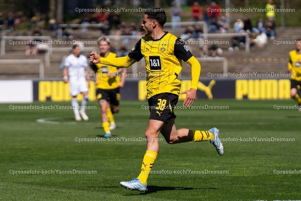 xydr06042501021 | 06.04.2025, xydrx, Fußball, Borussia Dortmund II - FC Ingolstadt 04, 3.Liga, Stadion Rote Erde, Saison 2024 2025: Kjell Waetjen (Borussia Dortmund II #38) jubelnd, freut sich über sein Tor zum 1:1  DFB regulations prohibit any use of photographs as image sequences and or quasi-video.