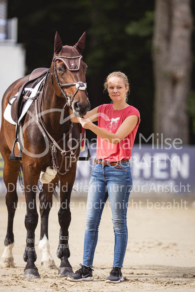 230827_Delbrueck_GrosserPreis-596 | Deine schönsten Turniermomente als professionelle Fotos! Entdecke hochwertige Pferdesport-Fotografie im Online-Shop. Jetzt Fotos finden & bestellen!