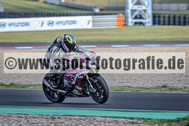 spof1469 | Professionelle Fotos von Sportveranstaltungen, aber auch Hochzeiten und anderen Events. - Realisiert mit Pictrs.com