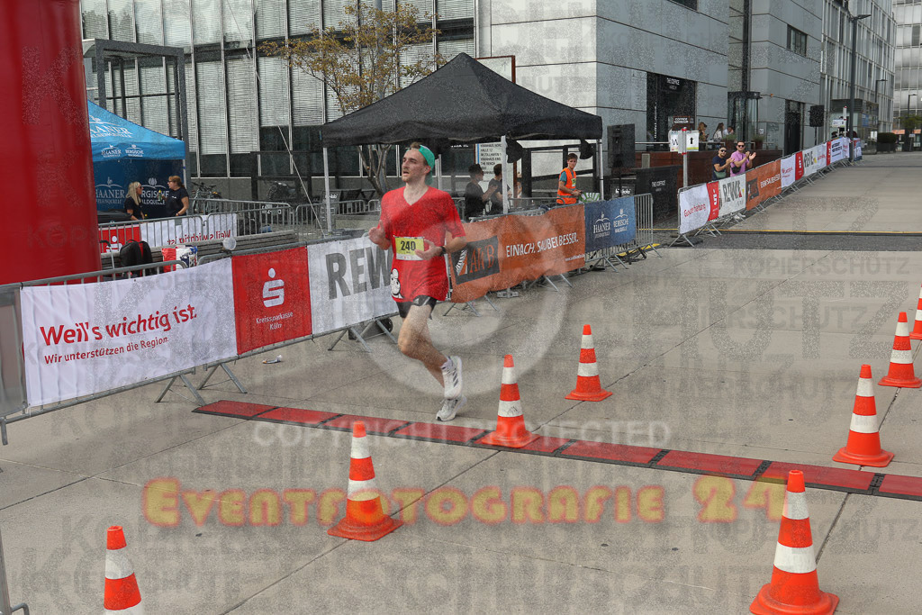 230916_1511_EV8_1521 | Sportfotografie im Rhein-Sieg Kreis, Köln, Bonn, NRW, Rheinland Pfalz, Hessen, etc. Unser Tätigkeitsfeld umfasst den Laufsport vom Volkslauf über den Marathon, Duathlon, Triathon bis zum Ultralauf wie Kölnpfad Ultra oder Schindertrail.