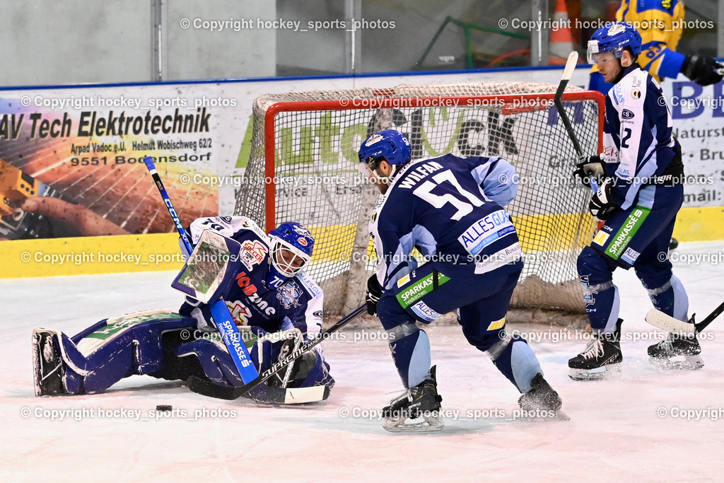 ESC SOCCERZONE STEINDORF vs. 1. EHC ALTHOFEN | #70 Moser Lukas ESC Steindorf, #57 Wilfan Franz ESC Steindorf, #92 Ratz Patrick ESC Steindorf, ESC SOCCERZONE STEINDORF vs. 1. EHC ALTHOFEN, ESC SOCCERZONE STEINDORF vs. 1. EHC ALTHOFEN am 28.02.2025 in Steindorf (Ossiachersee Halle), Austria, (Photo by Bernd Stefan)