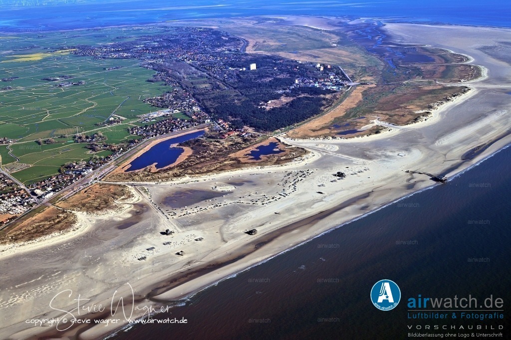 Halligen-Inseln-Weltnaturerbe-Wattenmeer-04-2023-airwatch-wagner-240A0494 | Entdecken Sie atemberaubende Luftbilder und Fotografien auf airwatch.de - Tauchen Sie ein in eine Welt voller faszinierender Aufnahmen aus der Vogelperspektive.