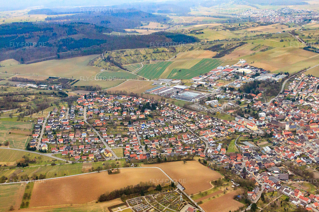 Luftbild: Stadtansicht im Kraichgau von Nordosten in Sulzfeld im Bundesland Baden-Württemberg in Deutschland. Foto: IMG_38223.jpg vom 12.03.2011 durch Werner Riehm/FLY-FOTO.de