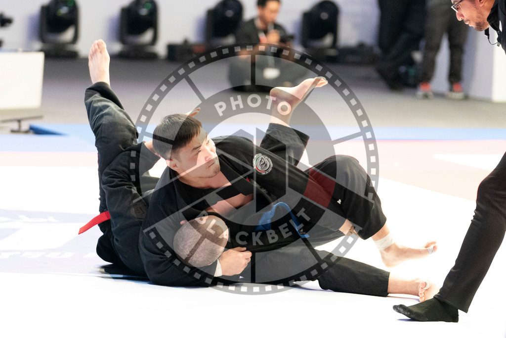 20231106PBB3148 | Fighters compete during the AJP World Master Championship in the Mubadala Arena in Abu Dhabi, Arab United Emirates, on November 6, 2023.