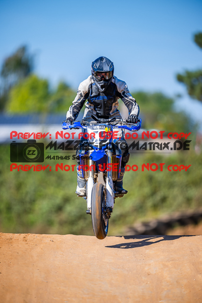 MaZZes_FotoMatrix_230916_1732 | S4