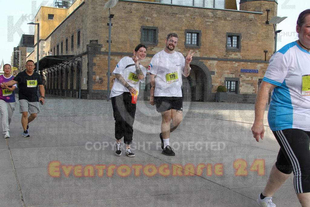 250920_1351_EV4_6779 | Sportfotografie im Rhein-Sieg Kreis, Köln, Bonn, NRW, Rheinland Pfalz, Hessen, etc. Unser Tätigkeitsfeld umfasst den Laufsport vom Volkslauf über den Marathon, Duathlon, Triathon bis zum Ultralauf wie Kölnpfad Ultra oder Schindertrail.