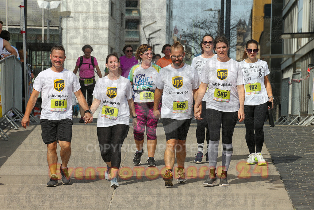 250920_1346_EX1_6582 | Sportfotografie im Rhein-Sieg Kreis, Köln, Bonn, NRW, Rheinland Pfalz, Hessen, etc. Unser Tätigkeitsfeld umfasst den Laufsport vom Volkslauf über den Marathon, Duathlon, Triathon bis zum Ultralauf wie Kölnpfad Ultra oder Schindertrail.