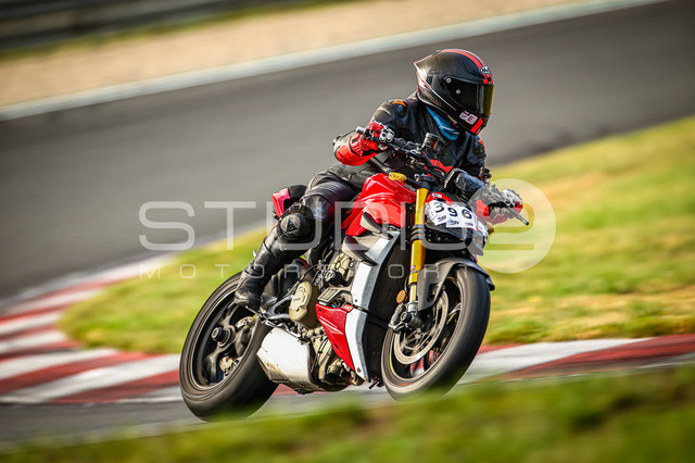 0396-240925_MO-020_396 | Deine Full-Service-Agentur für ✔️Videoproduktionen und ✔️Motorsportfotografie Jetzt Angebot anfragen!
