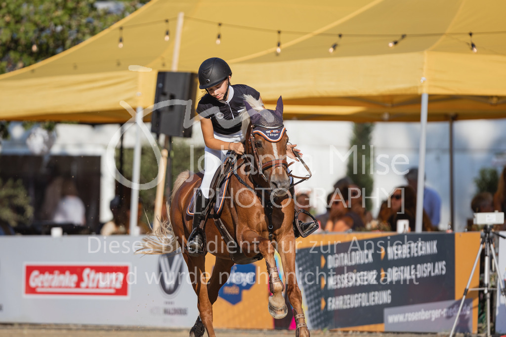 220825_Delbrueck_PonyTrophy-230 | Deine schönsten Turniermomente als professionelle Fotos! Entdecke hochwertige Pferdesport-Fotografie im Online-Shop. Jetzt Fotos finden & bestellen!