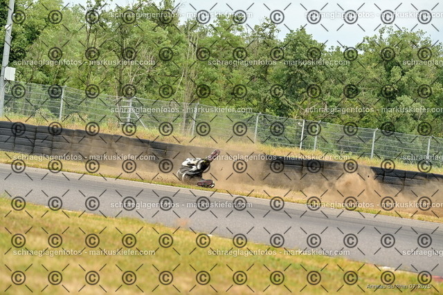 25bt05-1187 | markuskiefer.com - Realisiert mit Pictrs.com