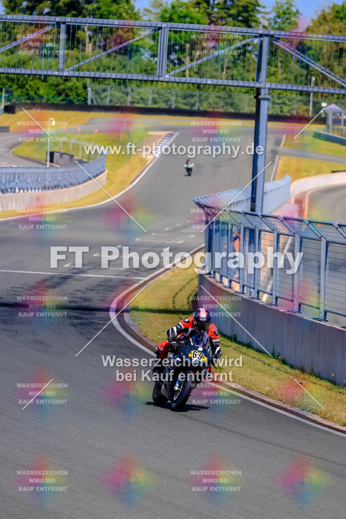 _TCM5995 | Hier findet Ihr Bilder von Touristenfahrten auf der Nürburgring Nordschleife oder von anderen Veranstaltungen die ich besucht habe. Viel Spass beim Durch Schauen 