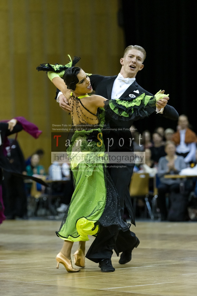 20241102_DC_HGR_Std_09399 | Tanzsportbilder, Standardtanz, Lateintanz, WDSF, DTV, LTVB, dancecomp, goc, hessen tanzt, blaues band der spree, walzer, tango, wiener walzer, slowfox, quickstepp, samba, rumba, cha-cha-cha, paso doble. jive, hd-kroft photography, turniertanzsport
