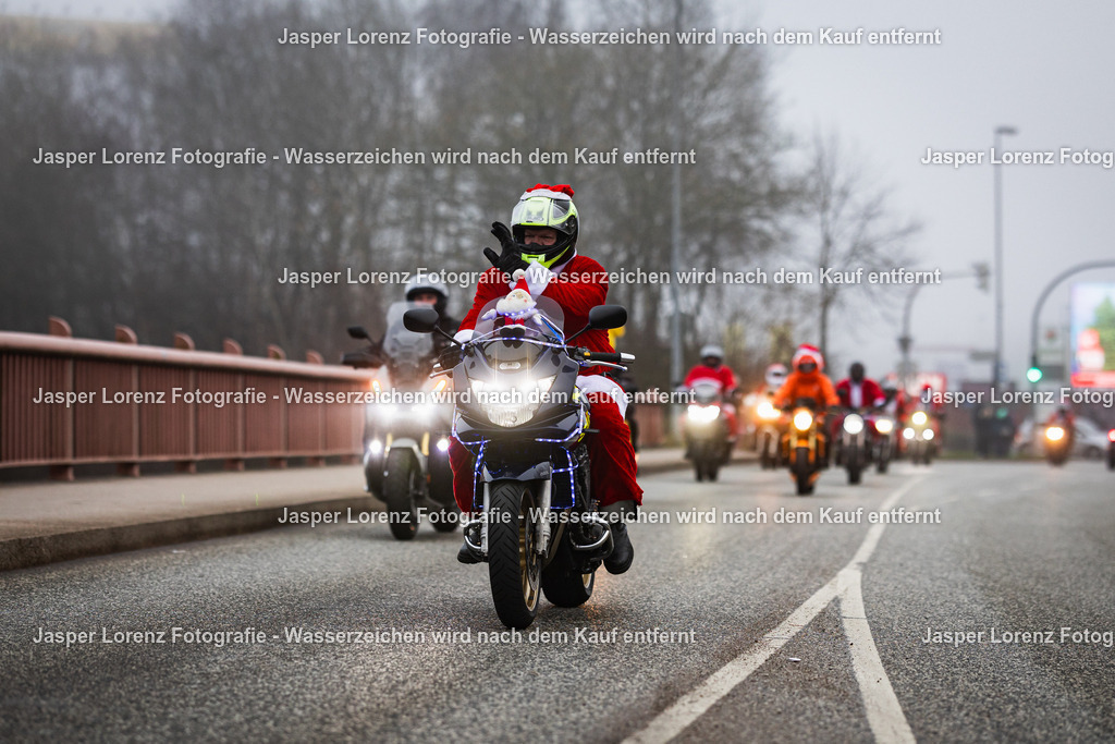 X-Mas Ride I Kiel I 2025 | Jasper Lorenz Fotografie - Realisiert mit Pictrs.com