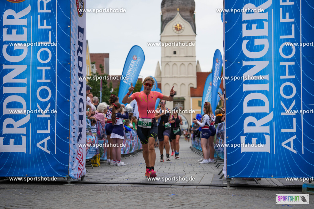 DSC02880 | Stadttriathlon Erding 2025. #yourpictrs #sportshot_your_pictrs @Sportshotphotography #stadttriathlonerding Copyright: www.sportshot.de