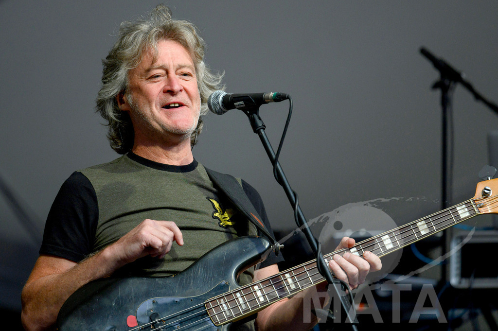 _DWA2571 | Craig Fletcher von John Lees' Barclay James Harvest live bei einem Konzert in Serenadenhof Nürnberg, 01.07.2023 - Realisiert mit Pictrs.com