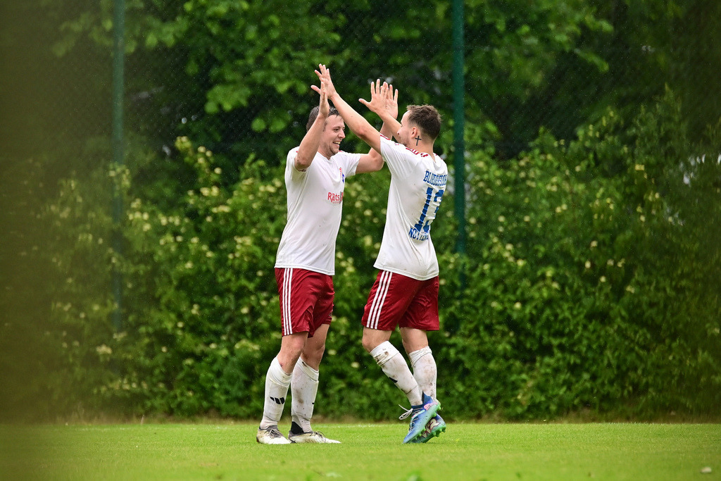 Fußball I Herren I Saison 2024-2025 I Kreisliga I 25. Spieltag I FSV Bliedersdorf-Nottensdorf - VfL Güldenstern Stade II | Der Sportfotograf. - Realisiert mit Pictrs.com