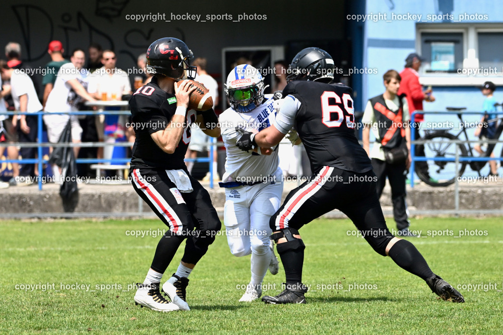 Carinthian Lions vs. Cineplexx Blue Devils | #10 Gorsuch Brandon Carinthian Lion, #69 Mairitsch Andreas Carinthian Lion, Carinthian Lions vs. Cineplexx Blue Devils, Carinthian Lions vs. Cineplexx Blue Devils am 09.06.2025 in Klagenfurt (ASV Sportplatz), Austria, (Photo by Bernd Stefan)