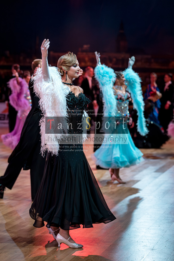 20251214_Baltic-Trophy_2558-2 | Tanzsportbilder, Standardtanz, Lateintanz, WDSF, DTV, LTVB, dancecomp, goc, hessen tanzt, blaues band der spree, walzer, tango, wiener walzer, slowfox, quickstepp, samba, rumba, cha-cha-cha, paso doble. jive, hd-kroft photography, turniertanzsport